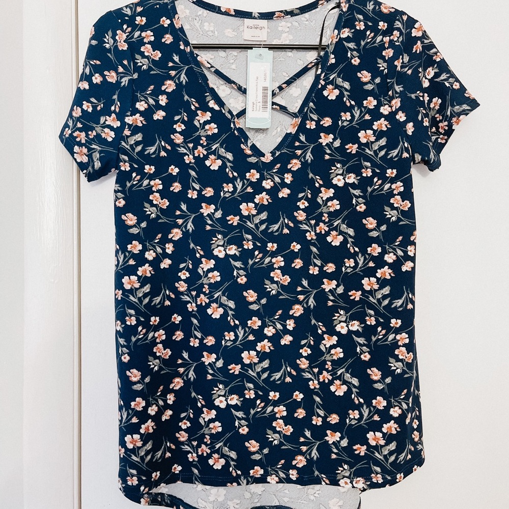 Kaileigh Samaria Criss Front Knit Top
